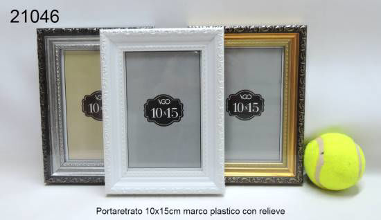 Imagen de PORTARETRATO MARCO PLASTICO CON RELIEVE 10X15 9.24